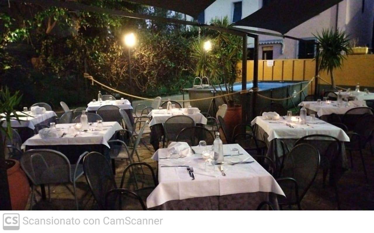 Hotel Raphael Montecatini Terme Bagian luar foto