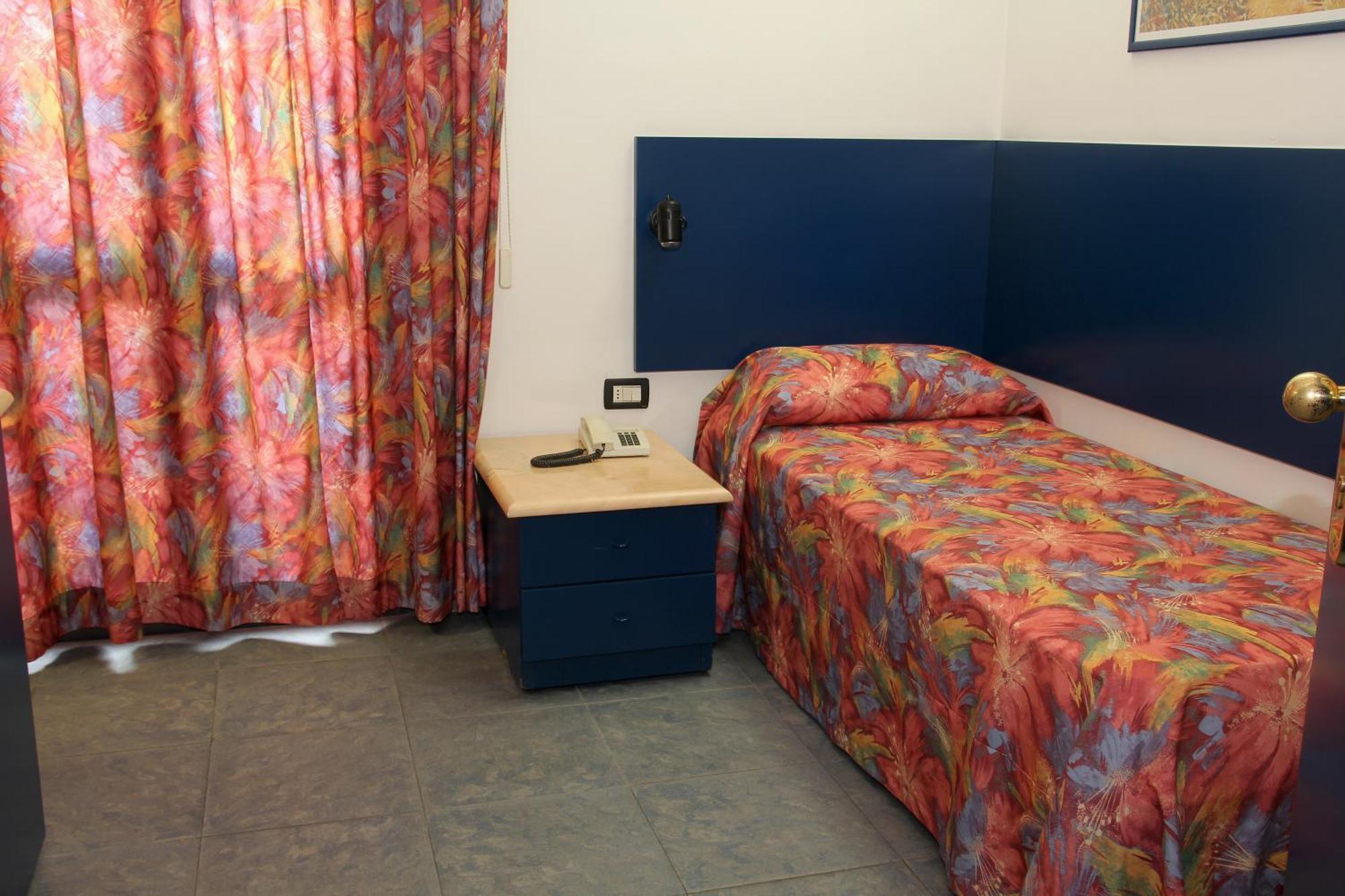 Hotel Raphael Montecatini Terme Bagian luar foto